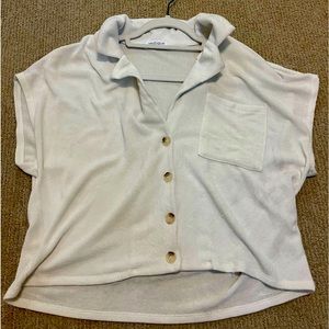 White cropped button down vestique shirt